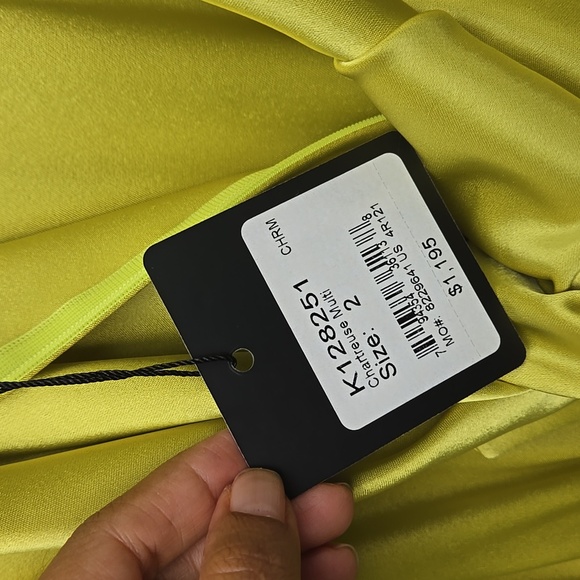 St John Elegant Lime and Lilac chartreuse multi Color dress Size 2 - Picture 4 of 6